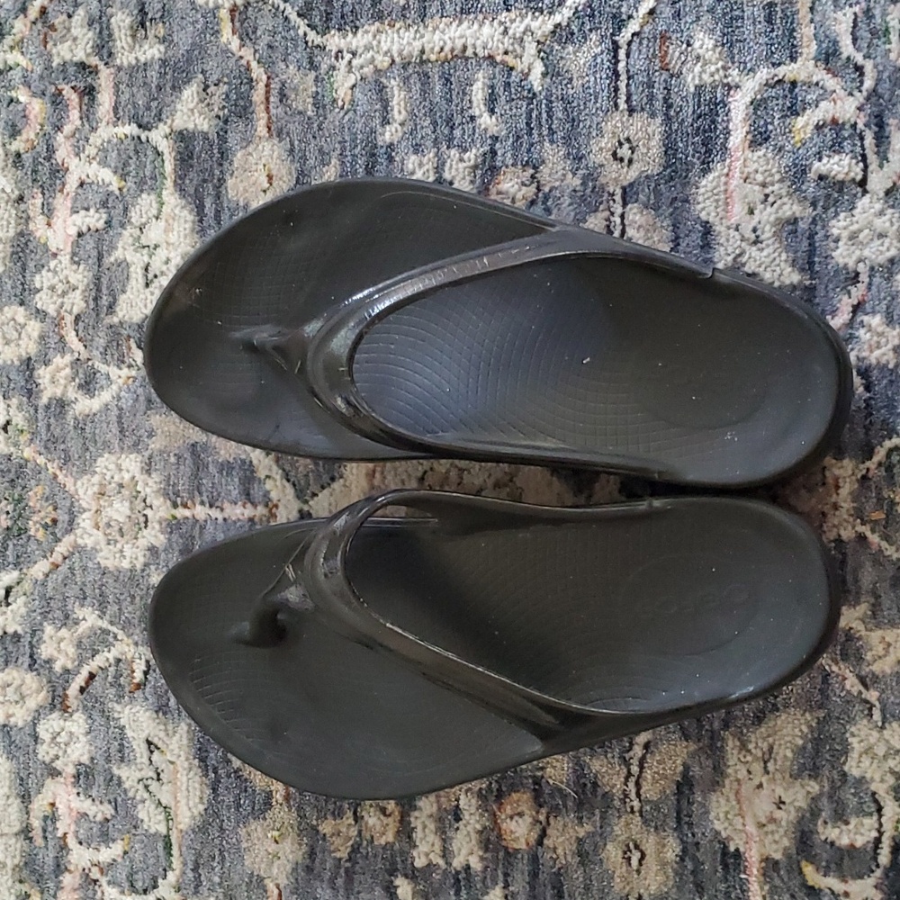 Oofos Recovery Oolala Flip Flops